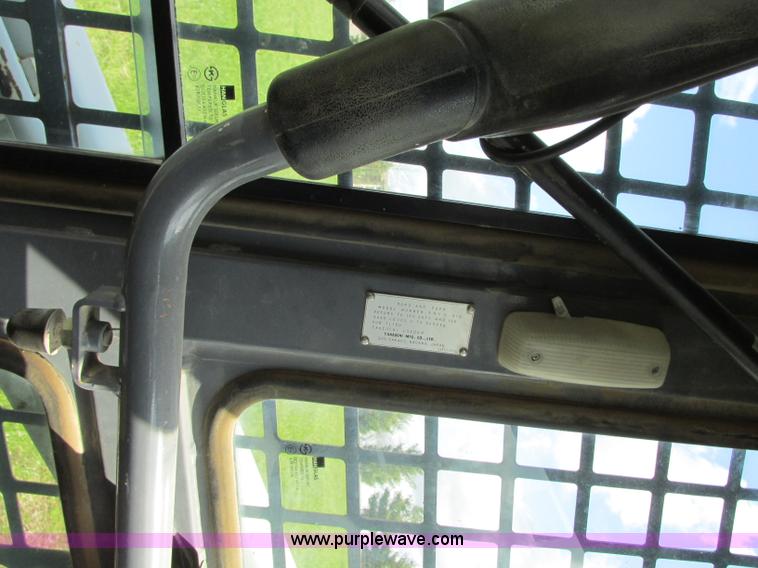 image for item G6532 2004 Takeuchi TL150 skid steer