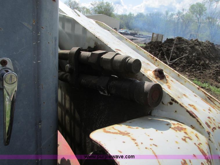 image for item G6532 2004 Takeuchi TL150 skid steer