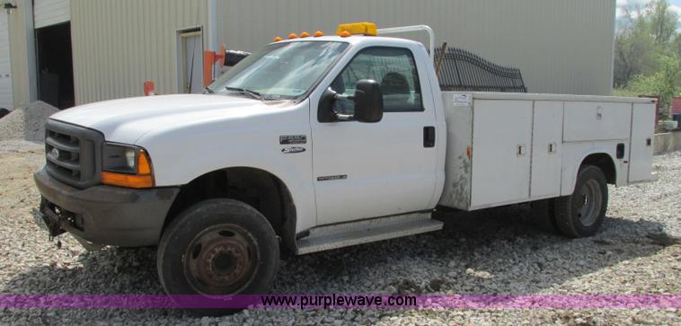 image for item G6533 1999 Ford F550 XL utility truck