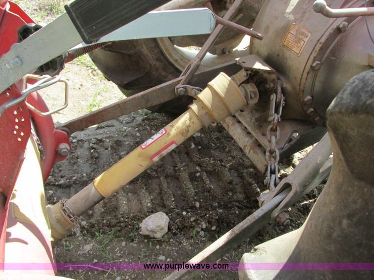 image for item G6534 Massey-Ferguson 230 tractor