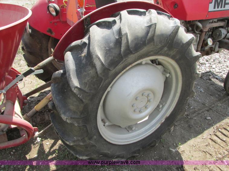 image for item G6534 Massey-Ferguson 230 tractor