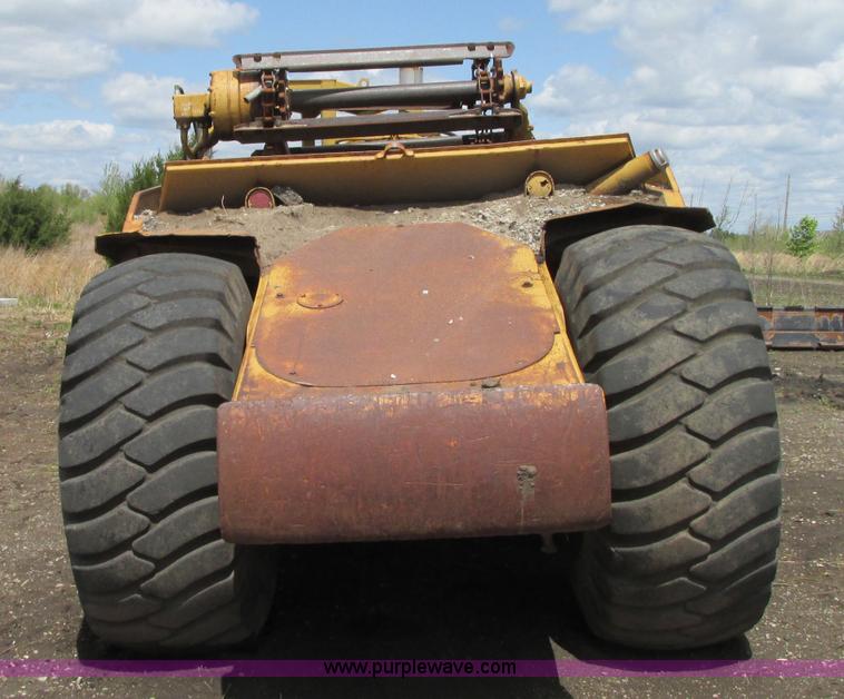 image for item G6536 Caterpillar 613 elevating scraper