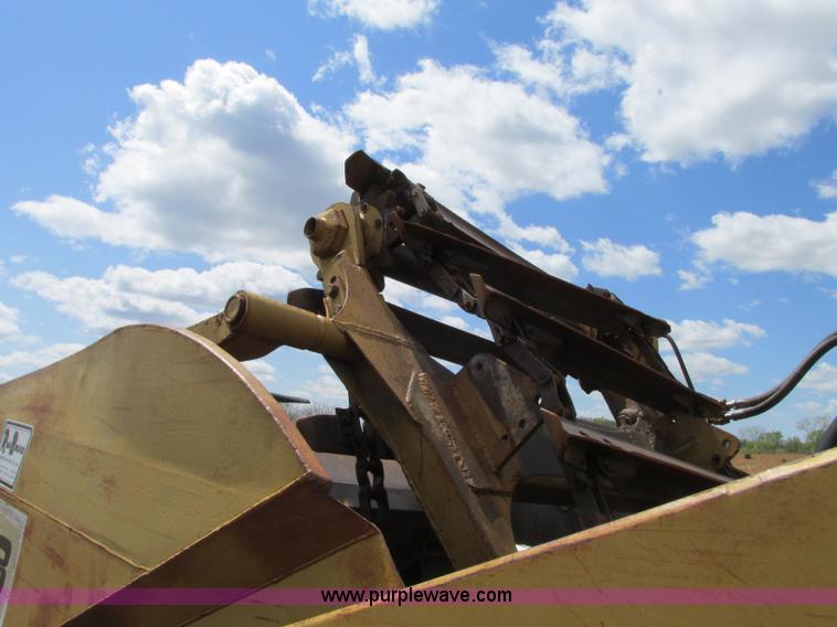 image for item G6536 Caterpillar 613 elevating scraper