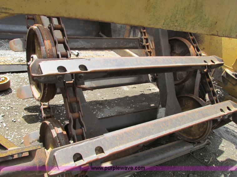 image for item G6536 Caterpillar 613 elevating scraper