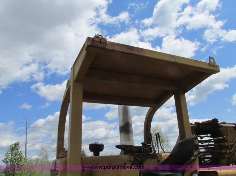 image for item G6536 Caterpillar 613 elevating scraper