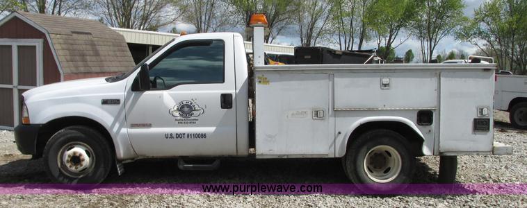 image for item G6538 2004 Ford F350 Super Duty XL utility truck