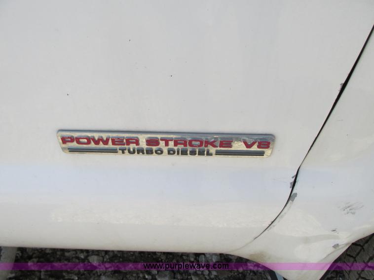 image for item G6538 2004 Ford F350 Super Duty XL utility truck