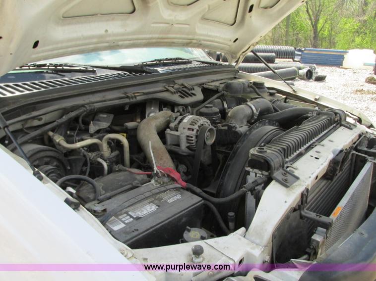 image for item G6538 2004 Ford F350 Super Duty XL utility truck