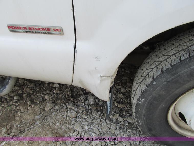 image for item G6538 2004 Ford F350 Super Duty XL utility truck