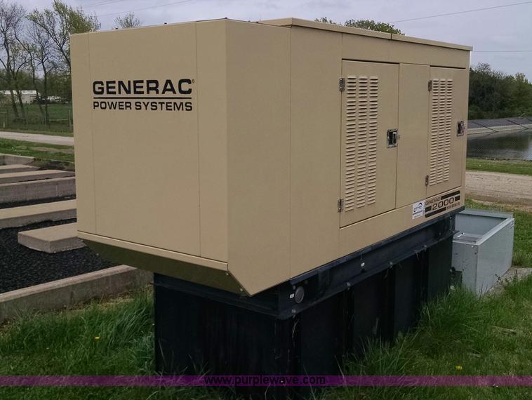 image for item G6617 Generac 2000 Series generator