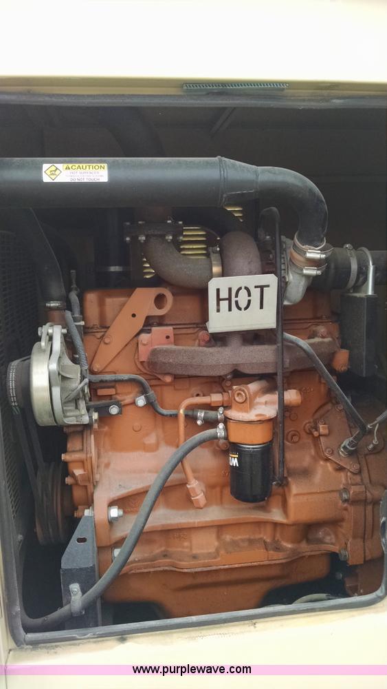 image for item G6617 Generac 2000 Series generator