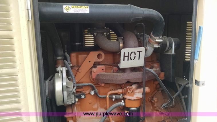 image for item G6617 Generac 2000 Series generator