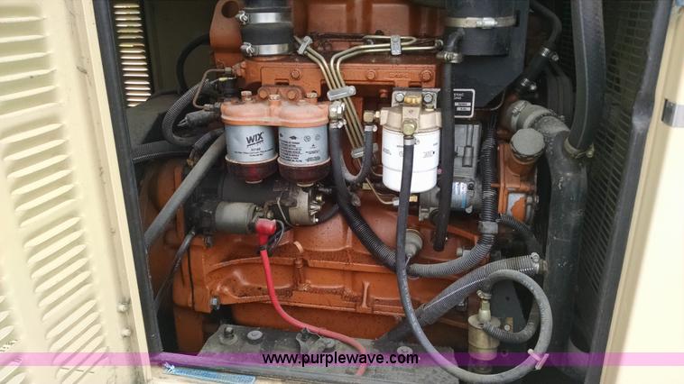 image for item G6617 Generac 2000 Series generator