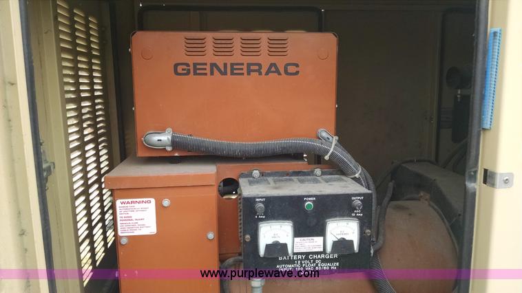 image for item G6617 Generac 2000 Series generator
