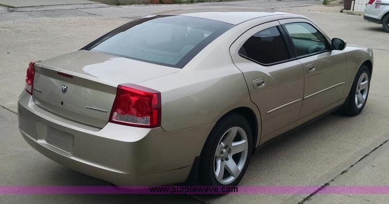 image for item G6619 2009 Dodge Charger SE