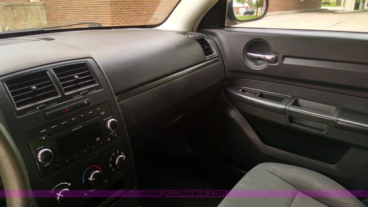 image for item G6619 2009 Dodge Charger SE