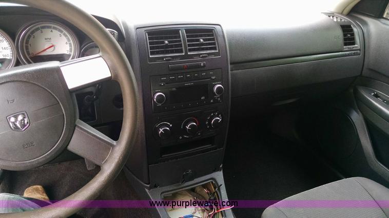 image for item G6619 2009 Dodge Charger SE