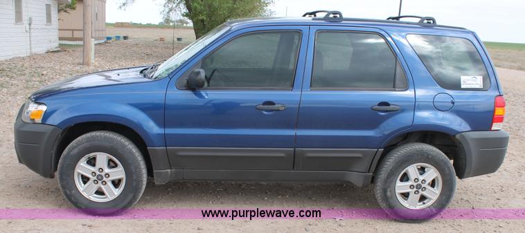 image for item H1533 2007 Ford Escape SUV