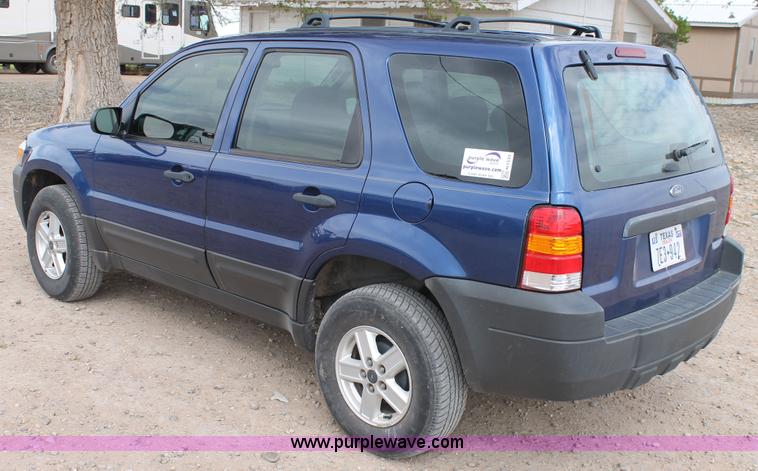 image for item H1533 2007 Ford Escape SUV