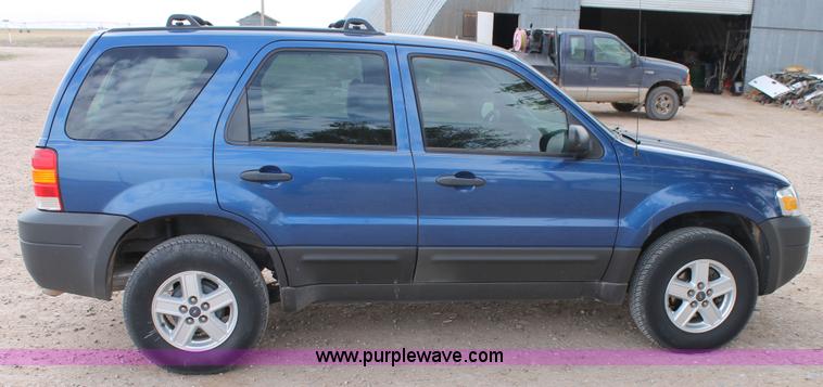 image for item H1533 2007 Ford Escape SUV