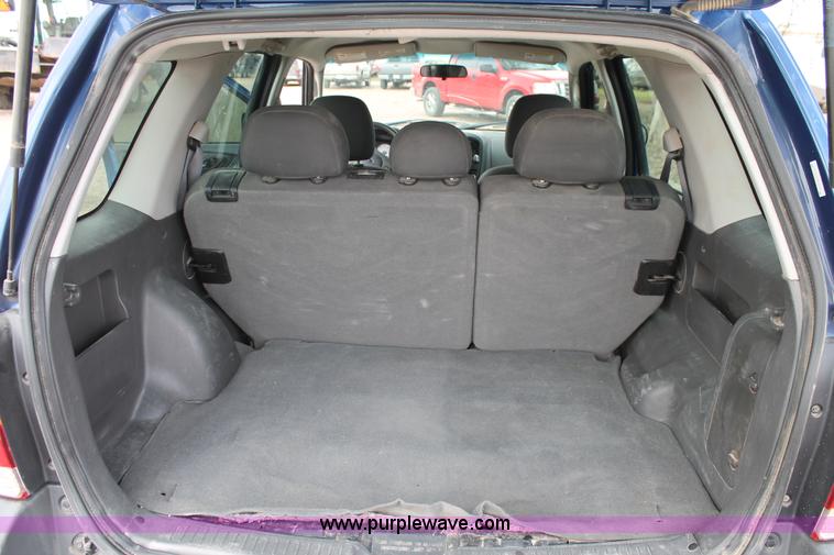image for item H1533 2007 Ford Escape SUV