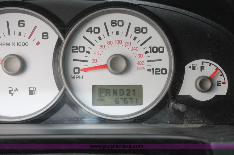 image for item H1533 2007 Ford Escape SUV