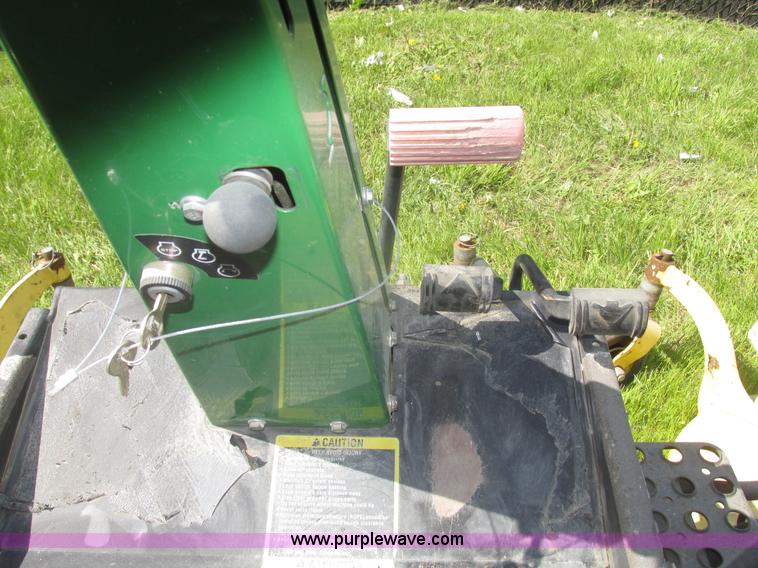 image for item H4658 John Deere 3235B commercial mower