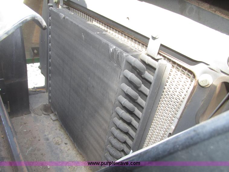 image for item H4658 John Deere 3235B commercial mower