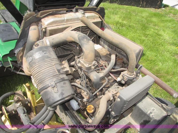 image for item H4658 John Deere 3235B commercial mower