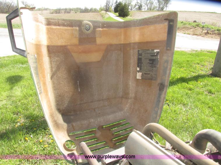 image for item H4658 John Deere 3235B commercial mower