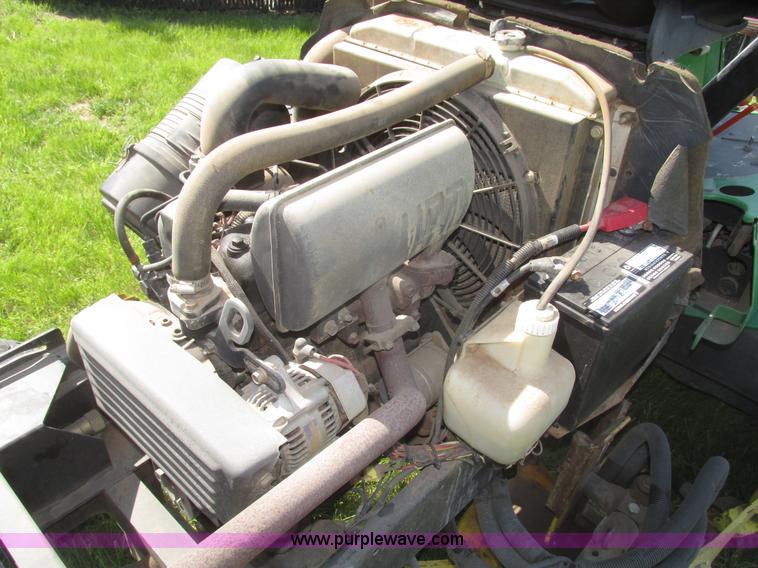 image for item H4658 John Deere 3235B commercial mower