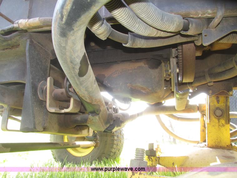 image for item H4658 John Deere 3235B commercial mower
