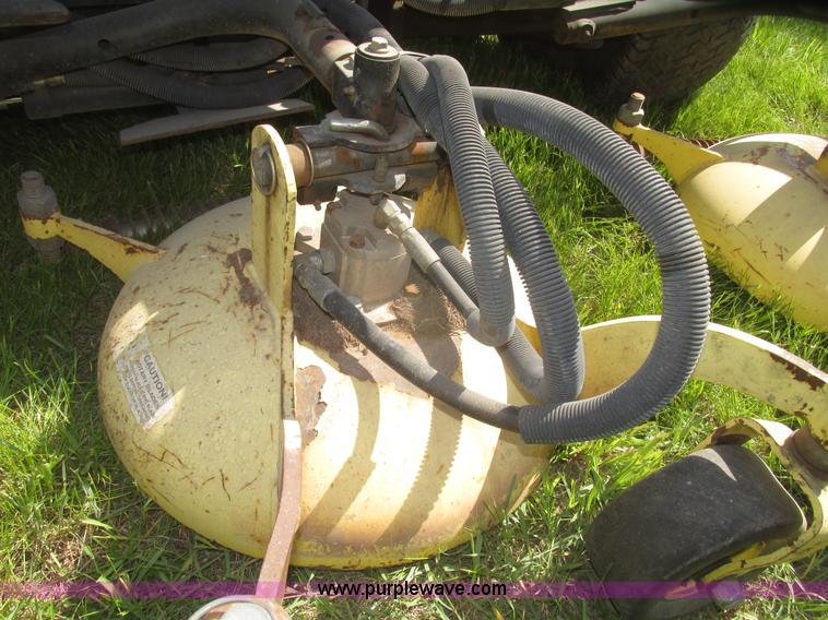 image for item H4658 John Deere 3235B commercial mower