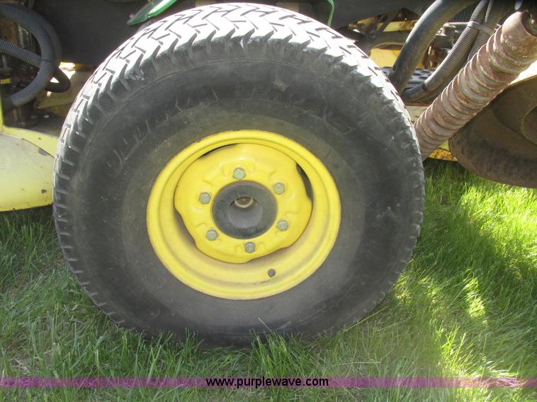 image for item H4658 John Deere 3235B commercial mower