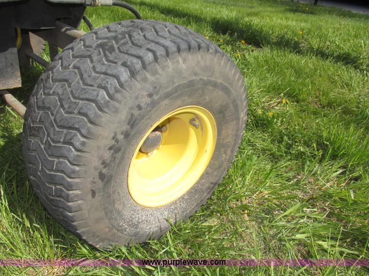 image for item H4658 John Deere 3235B commercial mower