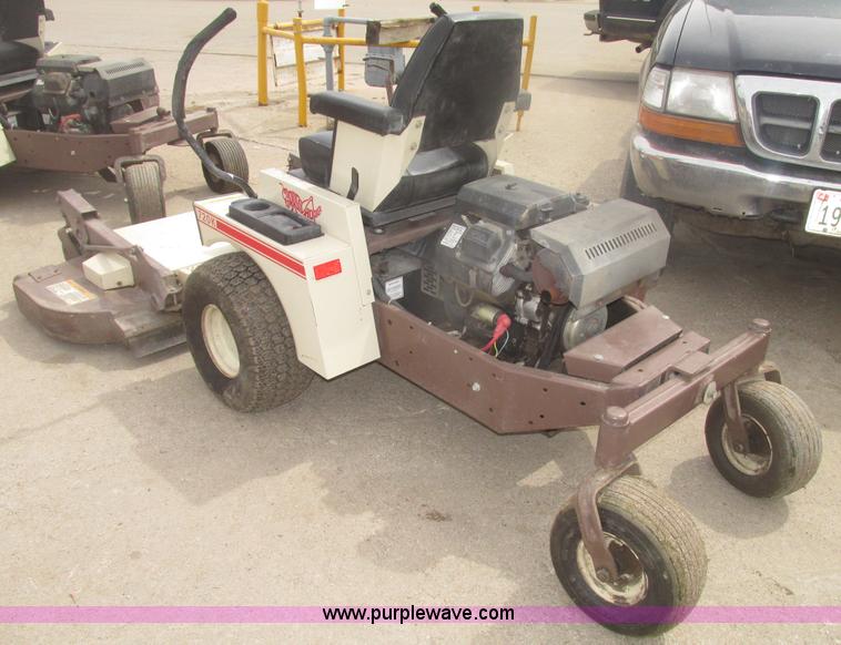 image for item H4670 Grasshopper 720K commercial mower