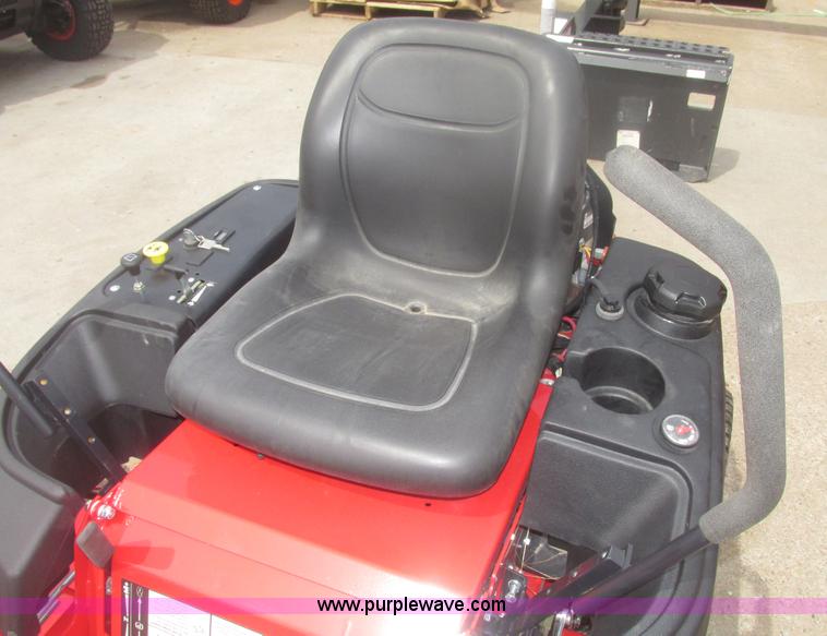 image for item H4671 2013 Snapper 400Z lawn mower