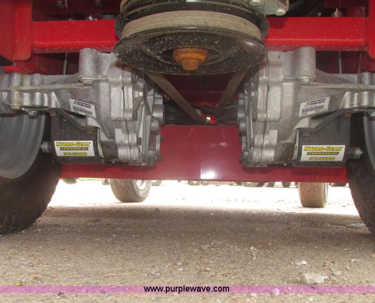 image for item H4671 2013 Snapper 400Z lawn mower