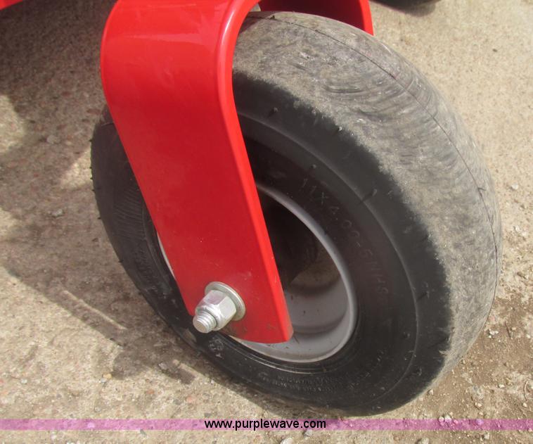 image for item H4671 2013 Snapper 400Z lawn mower