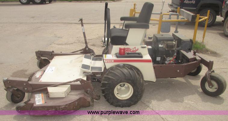 image for item H4672 Grasshopper 720K ZTR commercial mower
