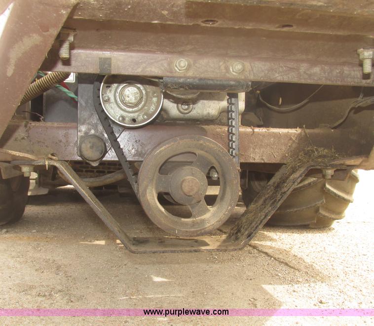 image for item H4672 Grasshopper 720K ZTR commercial mower