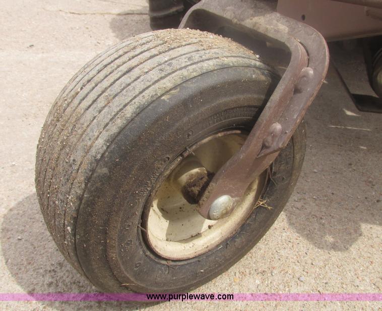 image for item H4672 Grasshopper 720K ZTR commercial mower