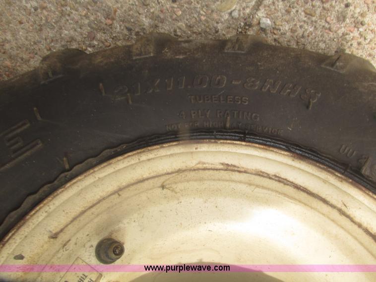 image for item H4672 Grasshopper 720K ZTR commercial mower