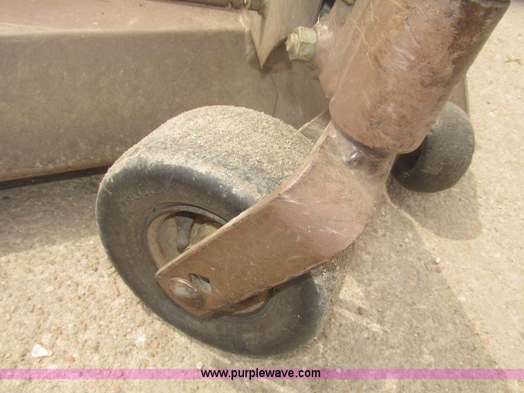 image for item H4672 Grasshopper 720K ZTR commercial mower