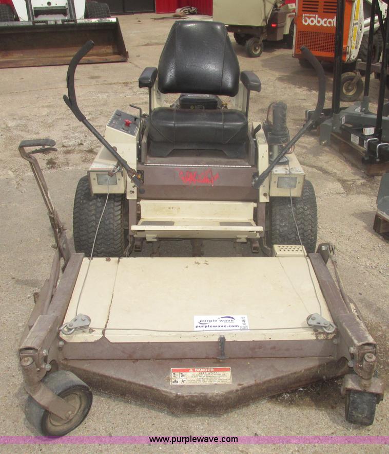 image for item H4675 Grasshopper 718 ZTR lawn mower
