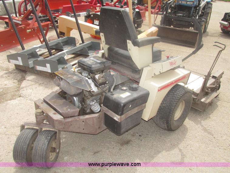 image for item H4675 Grasshopper 718 ZTR lawn mower