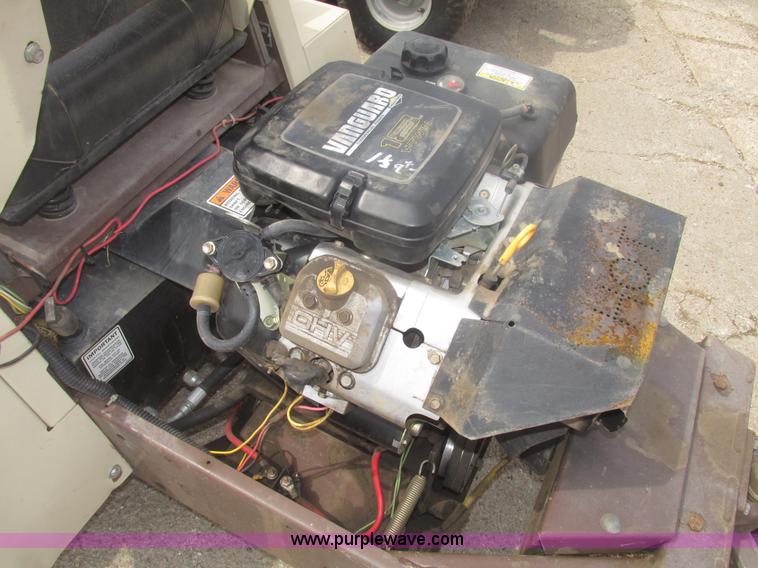 image for item H4675 Grasshopper 718 ZTR lawn mower