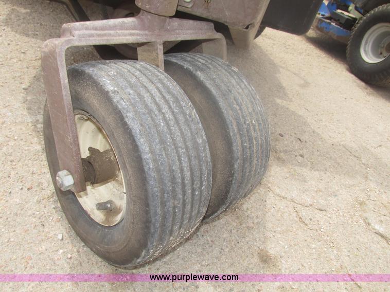 image for item H4675 Grasshopper 718 ZTR lawn mower