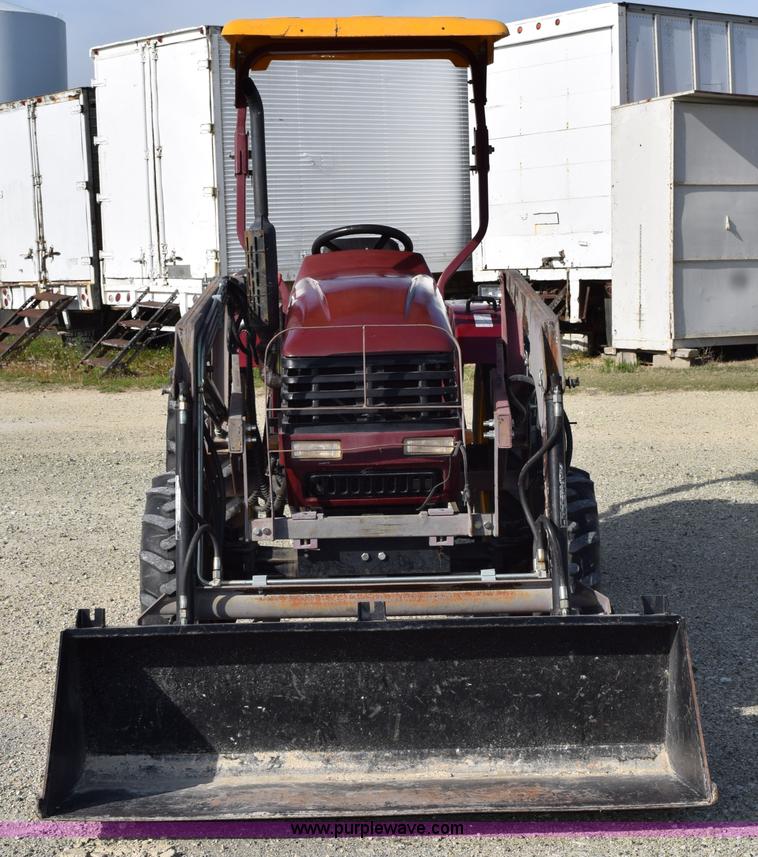 image for item H5120 2003 Taskmaster 438E MFWD tractor