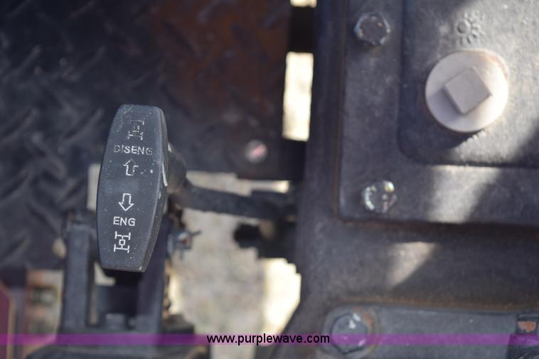 image for item H5120 2003 Taskmaster 438E MFWD tractor